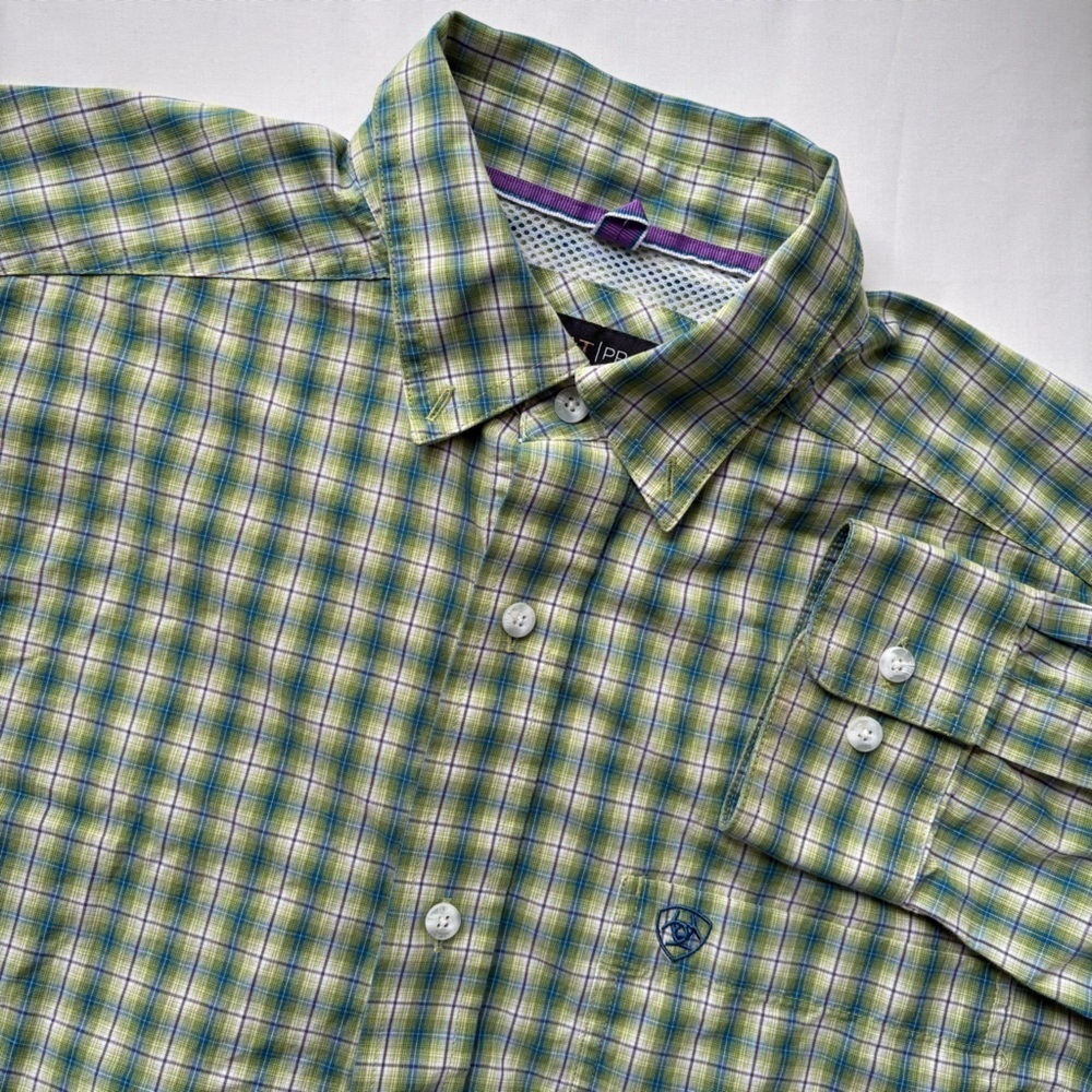 Ariat Pro Series Plaid Button Down Size Medium